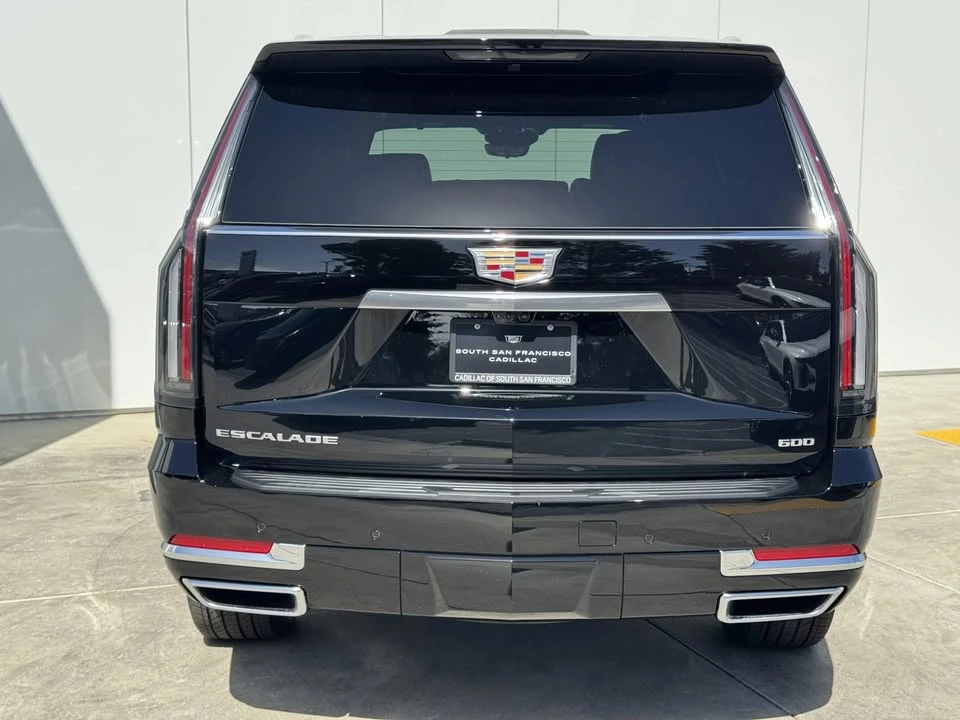 2025 Cadillac Escalade 5th Gen - Image 13 of 20