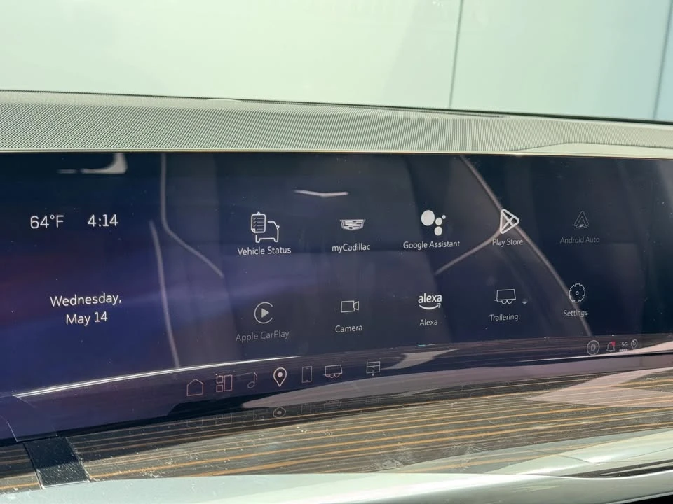 2025 Cadillac Escalade 5th Gen - Image 10 of 20