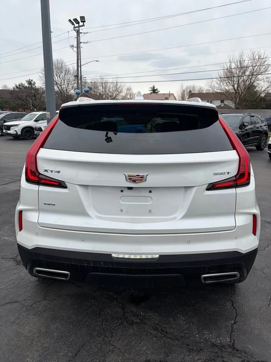 2025 Cadillac XT4 - Image 2 of 7