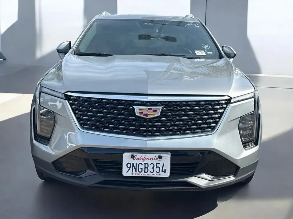 2025 Cadillac XT4 - Image 2 of 7