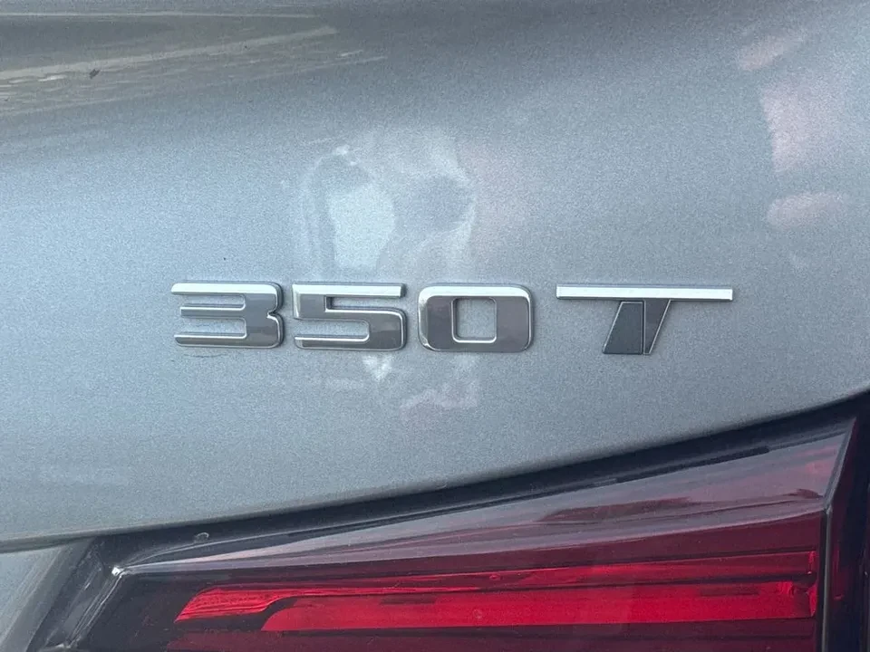 2025 Cadillac XT4 - Image 6 of 7