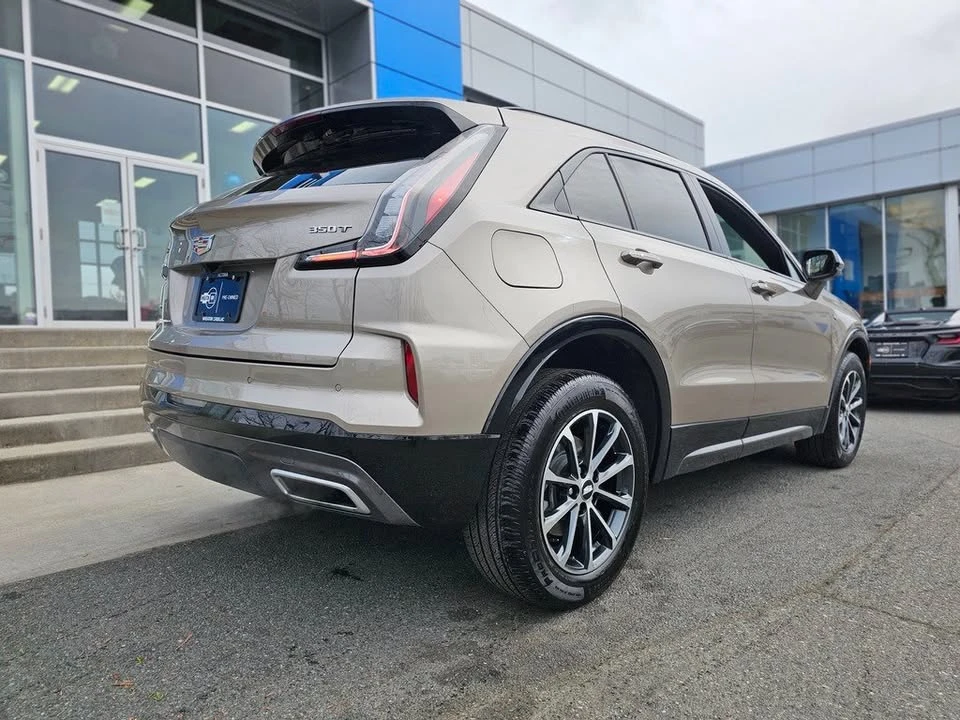 2025 Cadillac XT4 - Image 5 of 14