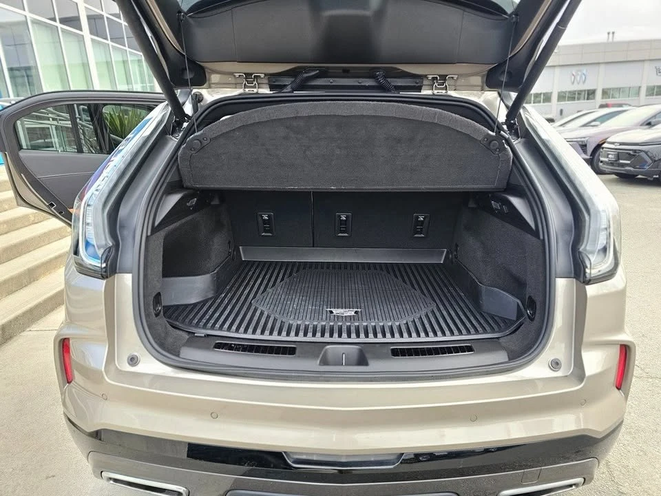 2025 Cadillac XT4 - Image 12 of 14