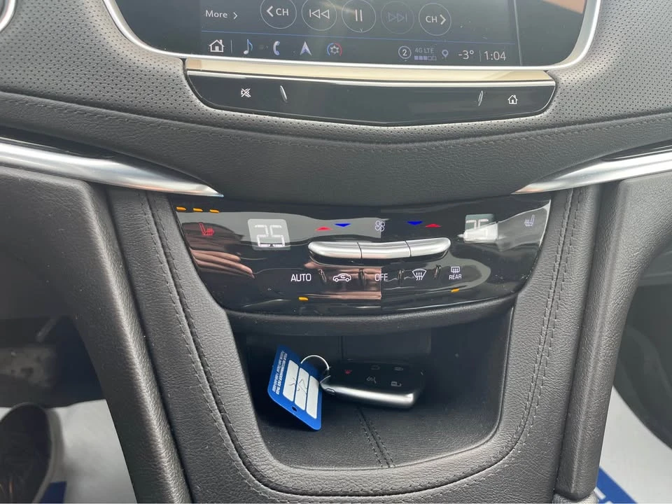 2025 Cadillac XT5 - Image 15 of 19