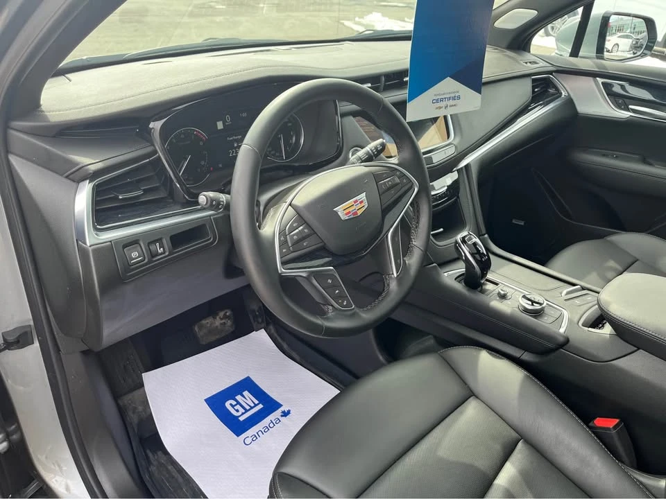 2025 Cadillac XT5 - Image 8 of 19