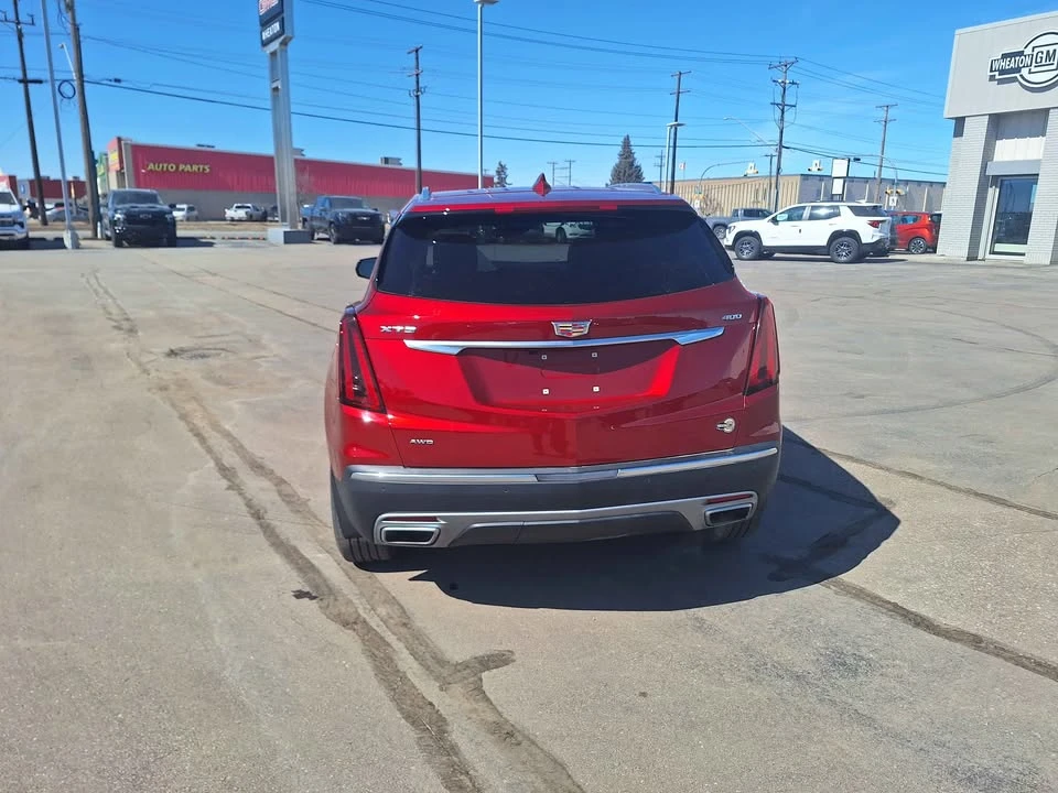 2025 Cadillac XT5 - Image 4 of 12