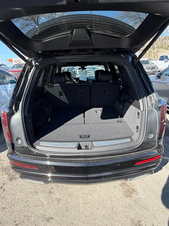 2025 Cadillac XT6 - Image 7 of 12