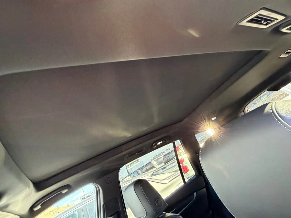 2025 Cadillac XT6 - Image 10 of 12