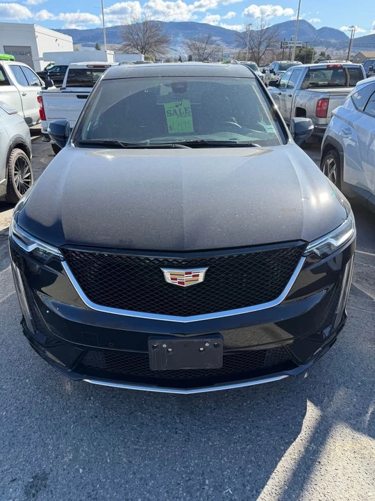 2025 Cadillac XT6 - Image 2 of 12
