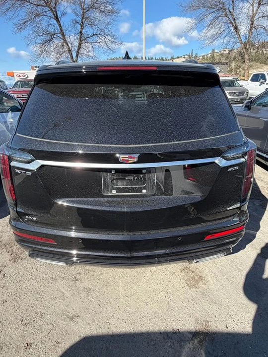 2025 Cadillac XT6 - Image 6 of 12
