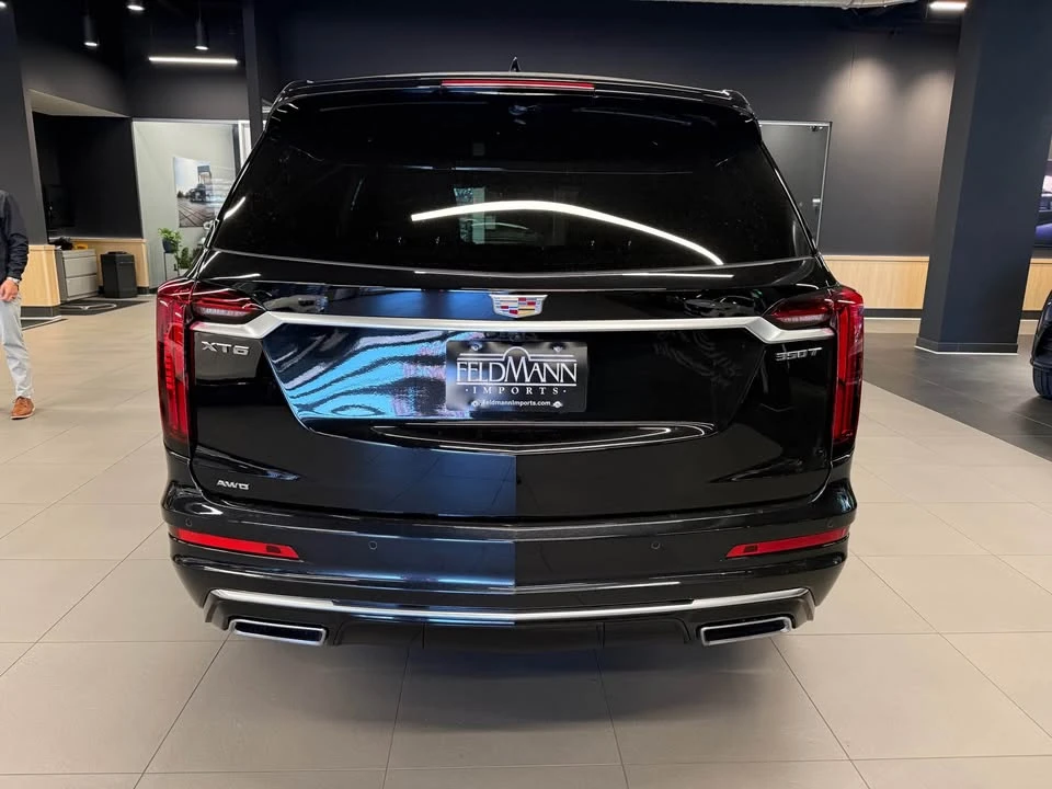 2025 Cadillac XT6 - Image 4 of 16