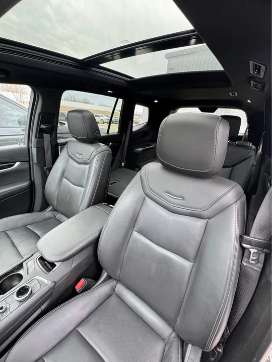 2025 Cadillac XT6 - Image 4 of 5