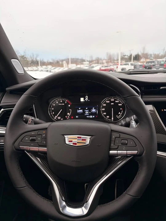 2025 Cadillac XT6 - Image 6 of 14