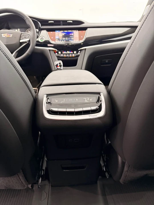 2025 Cadillac XT6 - Image 14 of 14