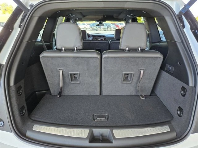 2025 Cadillac XT6 - Image 9 of 20