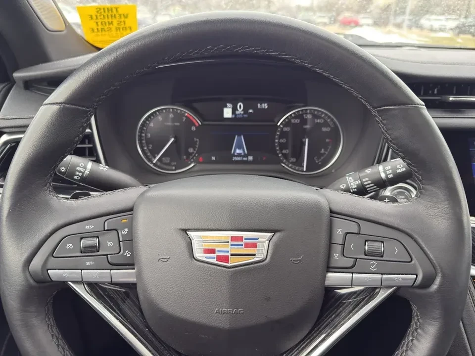 2025 Cadillac XT6 - Image 8 of 19