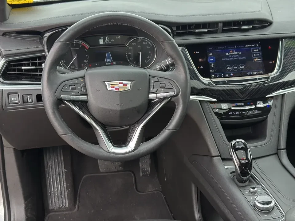 2025 Cadillac XT6 - Image 7 of 19