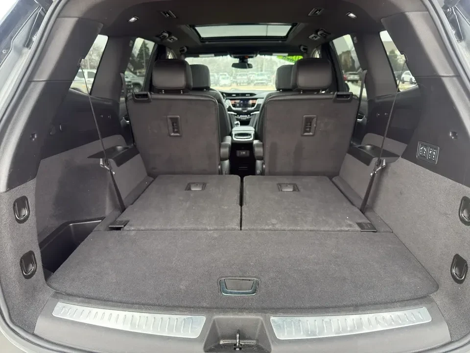 2025 Cadillac XT6 - Image 18 of 19