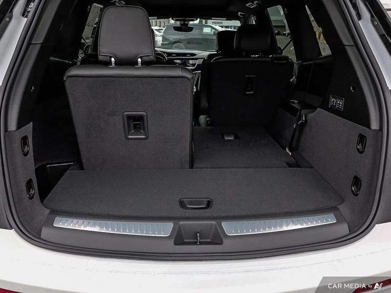 2025 Cadillac XT6 - Image 10 of 20