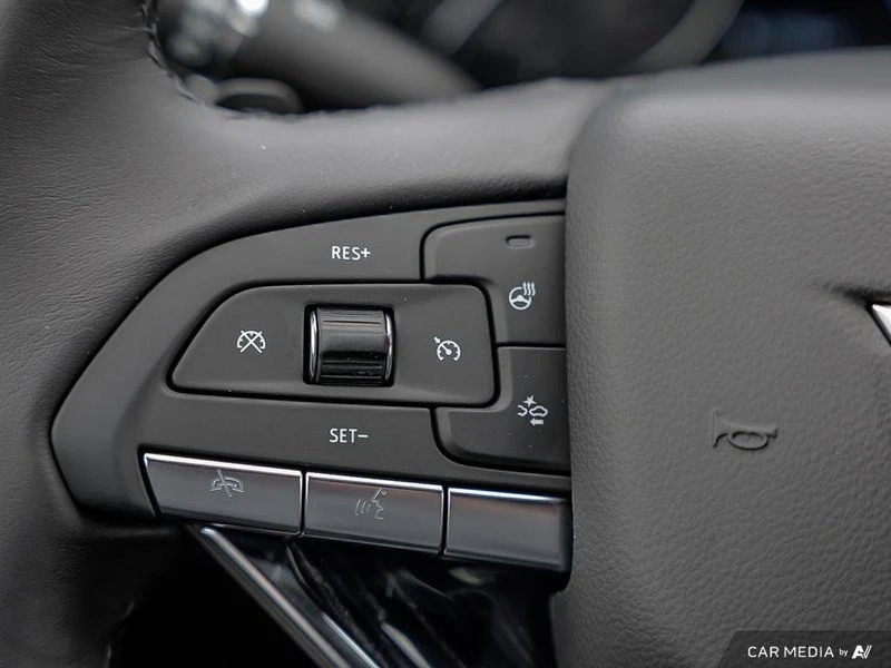 2025 Cadillac XT6 - Image 16 of 20