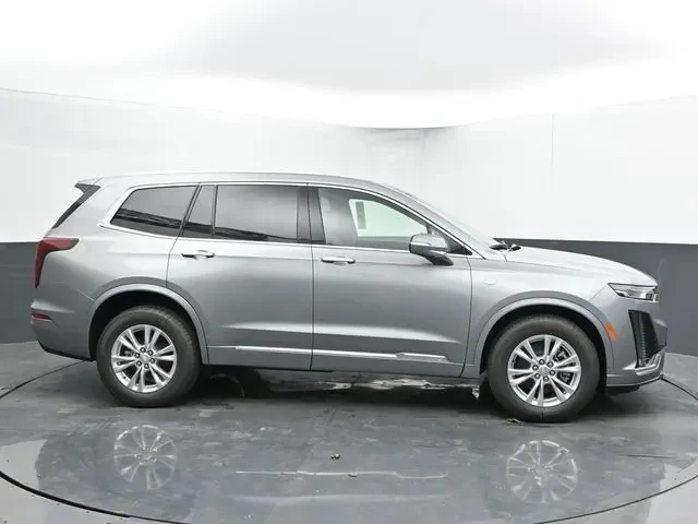 2025 Cadillac XT6 - Image 7 of 15