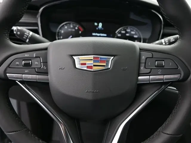 2025 Cadillac XT6 - Image 2 of 15