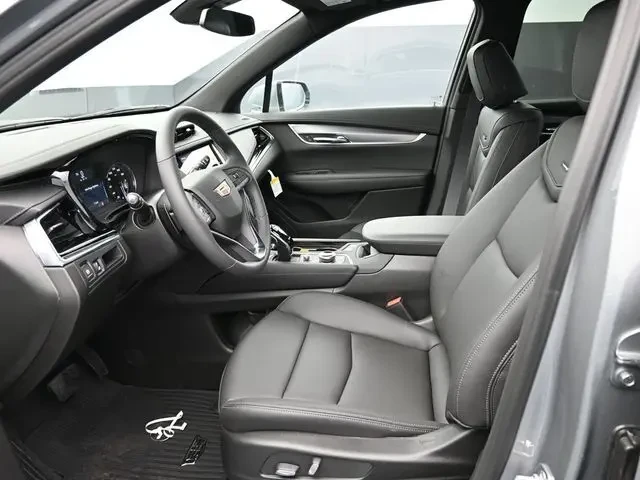 2025 Cadillac XT6 - Image 5 of 15