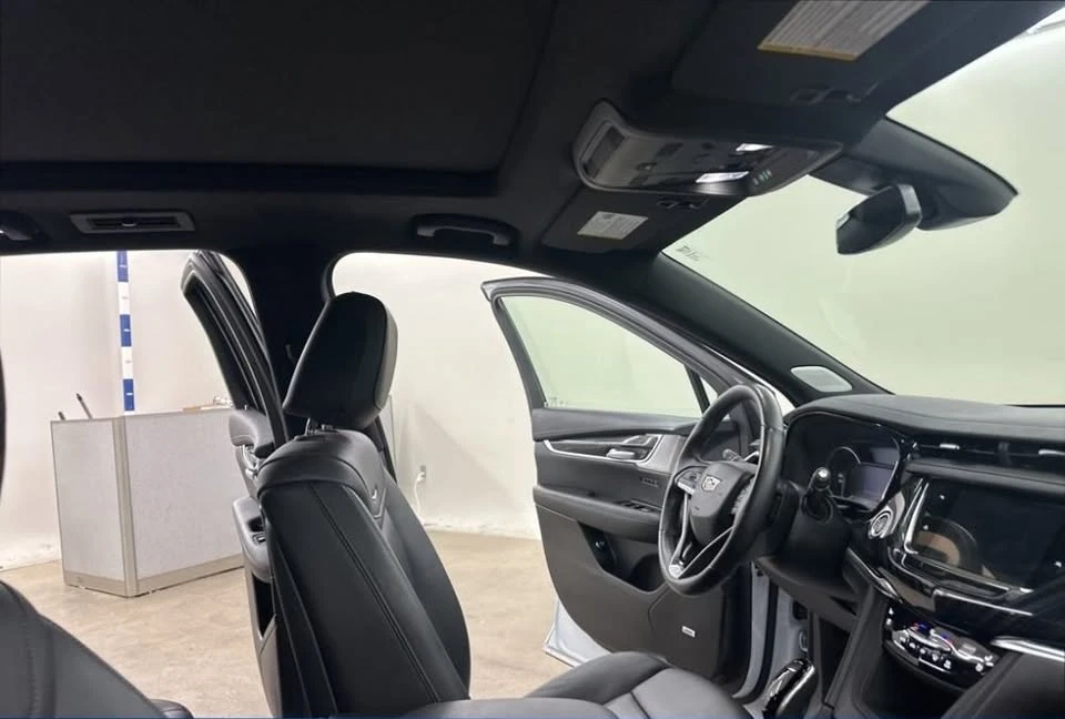 2025 Cadillac XT6 - Image 10 of 20
