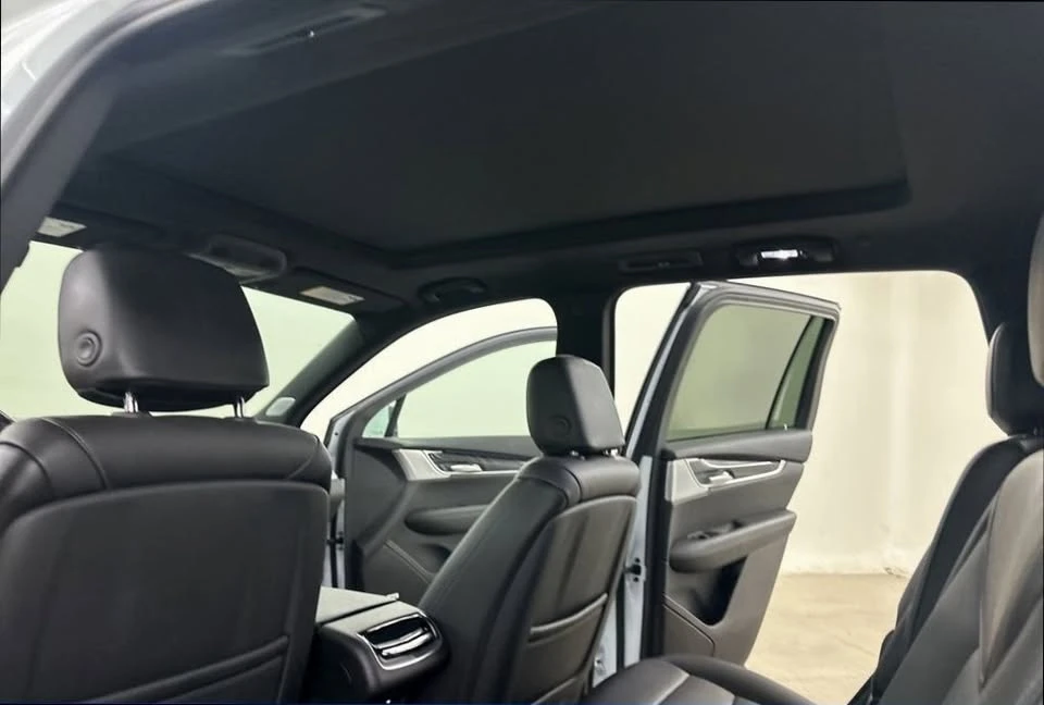 2025 Cadillac XT6 - Image 15 of 20