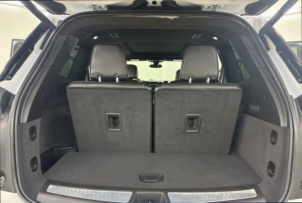 2025 Cadillac XT6 - Image 14 of 20
