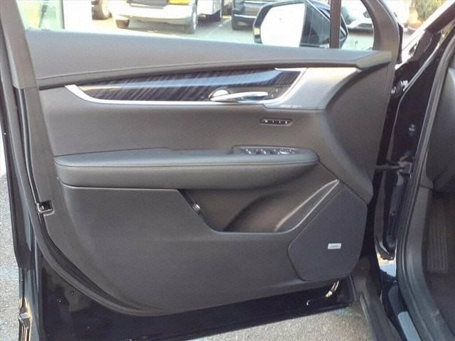 2025 Cadillac XT6 - Image 10 of 20