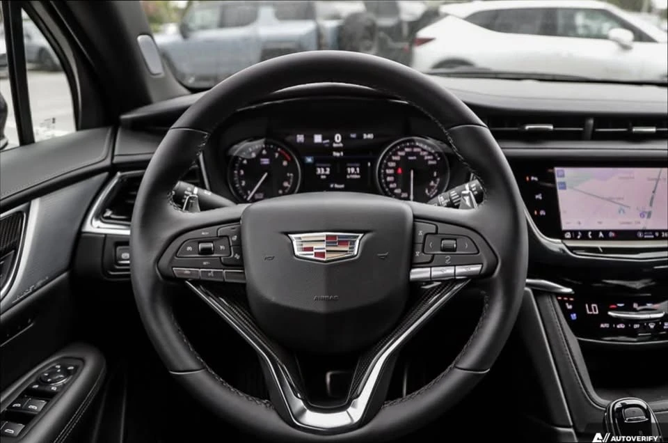 2025 Cadillac XT6 - Image 14 of 20