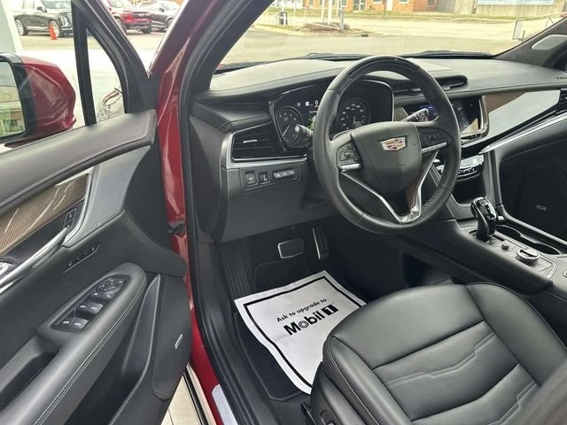 2025 Cadillac XT6 - Image 12 of 18