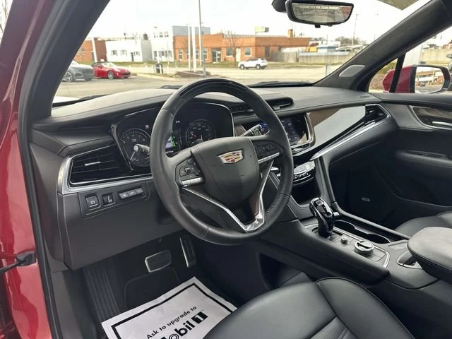 2025 Cadillac XT6 - Image 17 of 18
