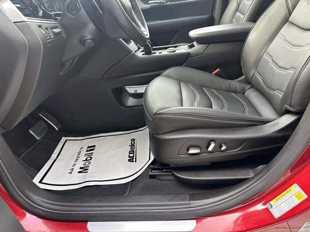 2025 Cadillac XT6 - Image 16 of 18