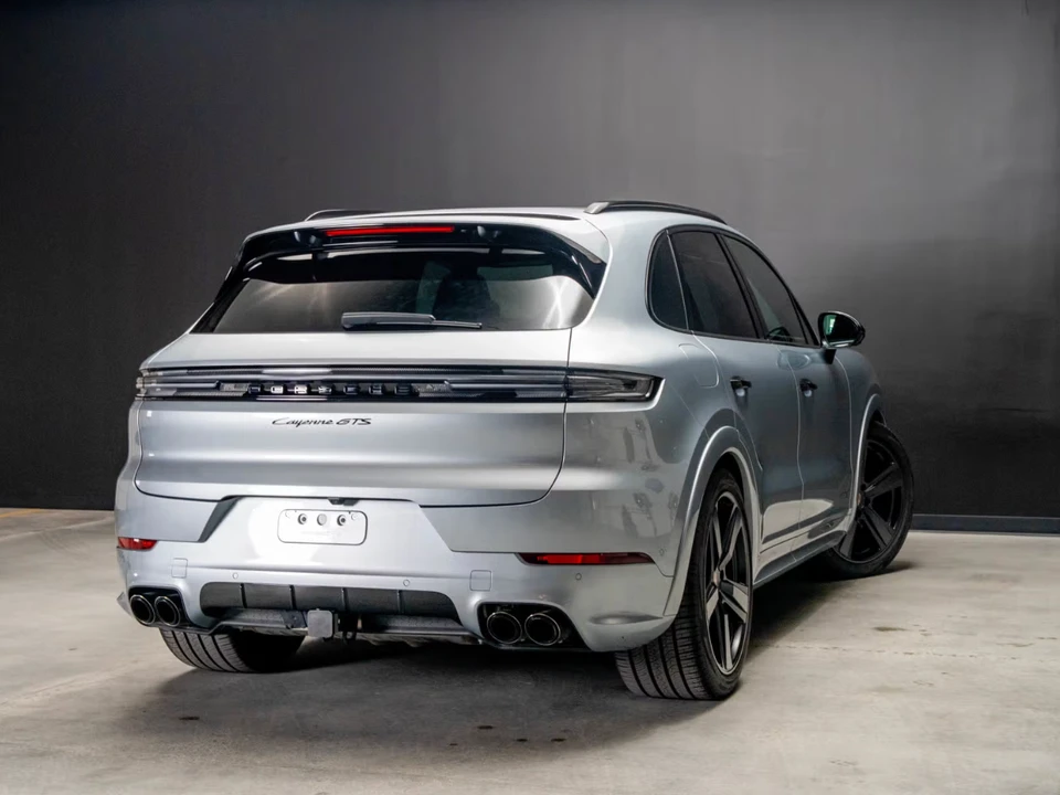 2025 Porsche 9Y0/9Y3 Cayenne GTS - Image 7 of 10