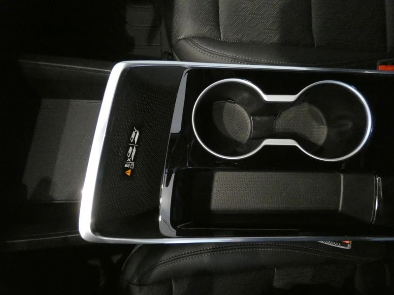 2025 Chevrolet Equinox - Image 16 of 21