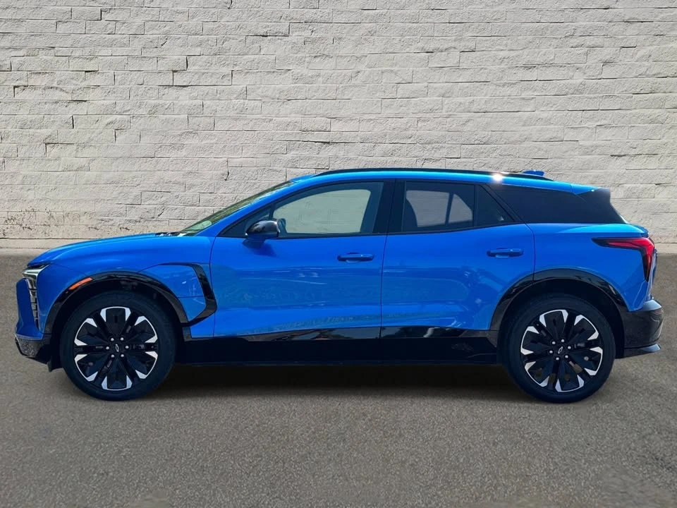 2025 Chevrolet Blazer - Image 2 of 20