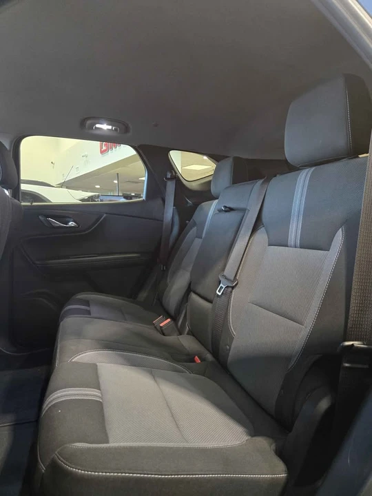 2025 Chevrolet Blazer - Image 8 of 12