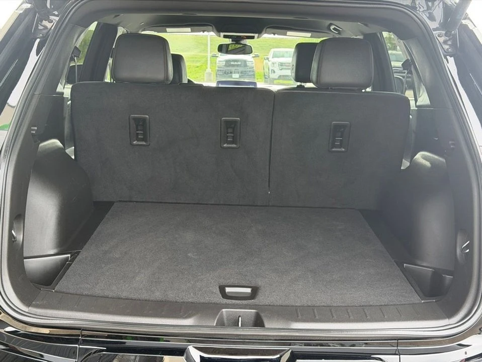 2025 Chevrolet Blazer - Image 9 of 20
