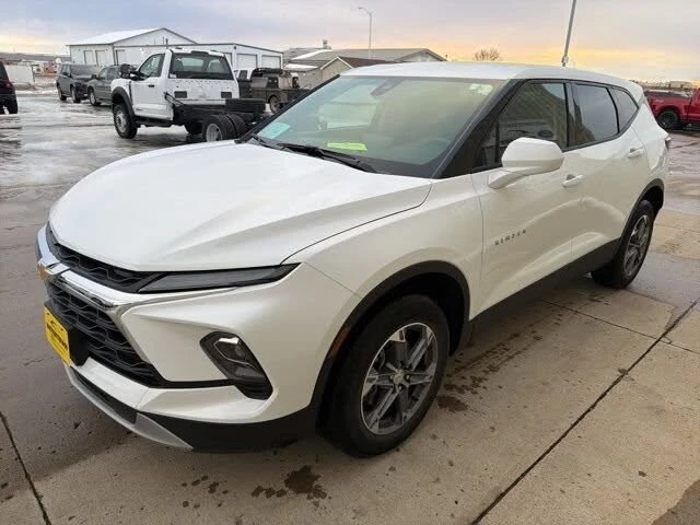 2025 Chevrolet Blazer - Image 4 of 19