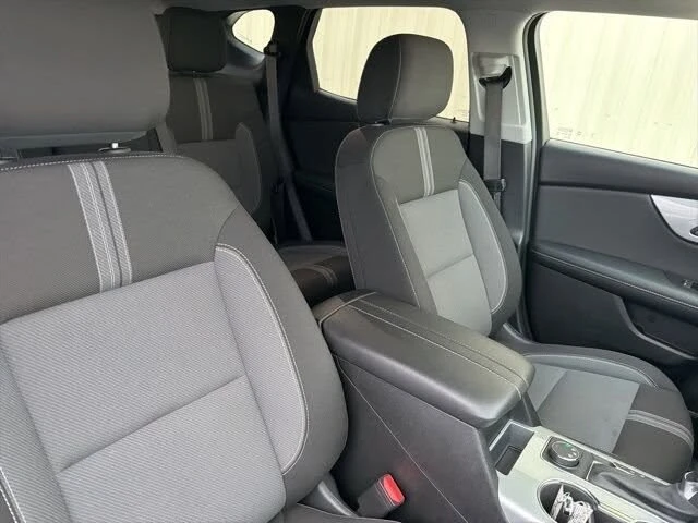 2025 Chevrolet Blazer - Image 8 of 19