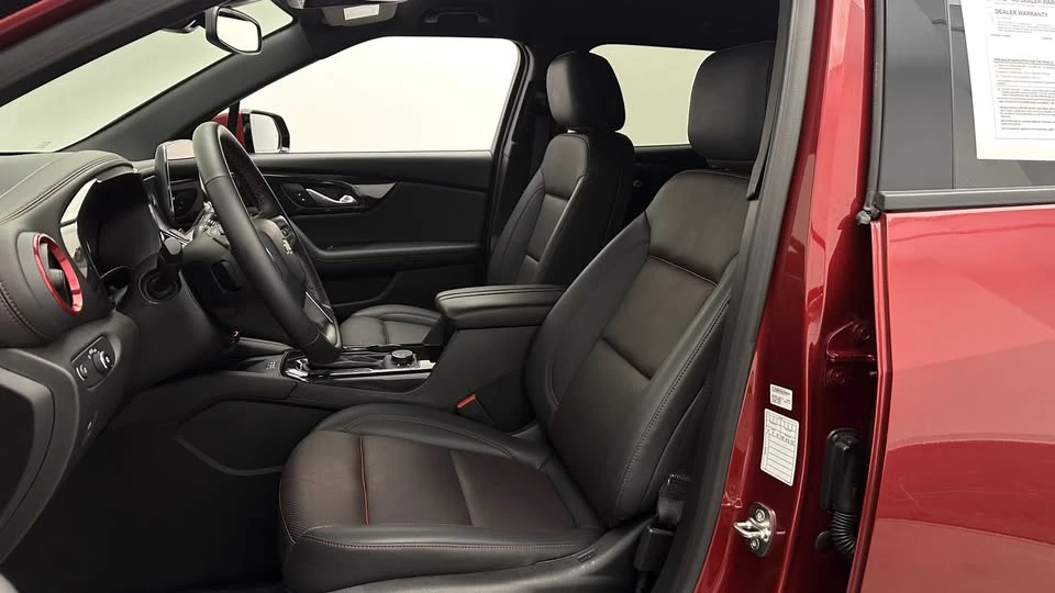 2025 Chevrolet Blazer - Image 14 of 20