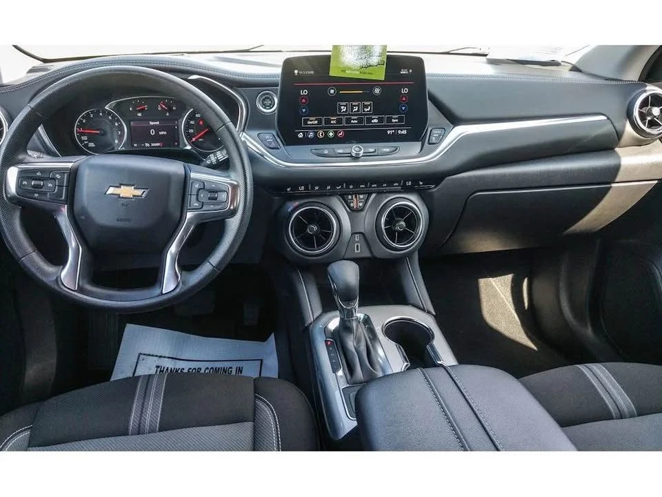 2025 Chevrolet Blazer - Image 12 of 14