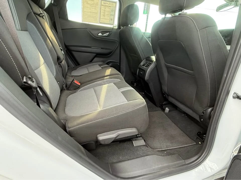 2025 Chevrolet Blazer - Image 4 of 9