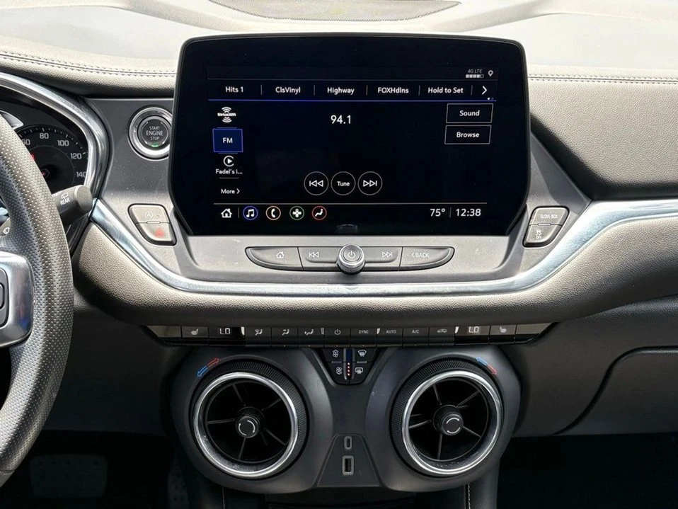 2025 Chevrolet Blazer - Image 17 of 20