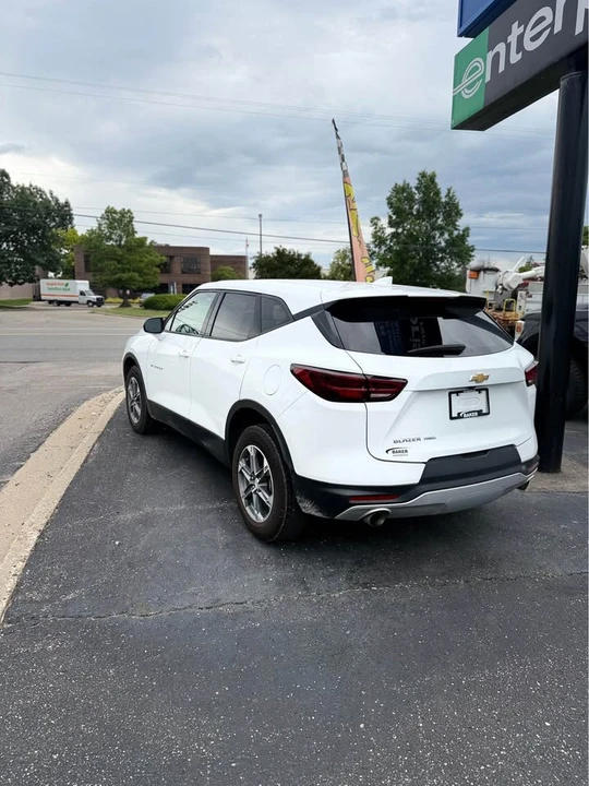 2025 Chevrolet Blazer - Image 4 of 7