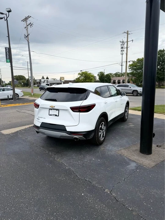2025 Chevrolet Blazer - Image 5 of 7