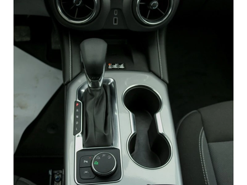 2025 Chevrolet Blazer - Image 9 of 19