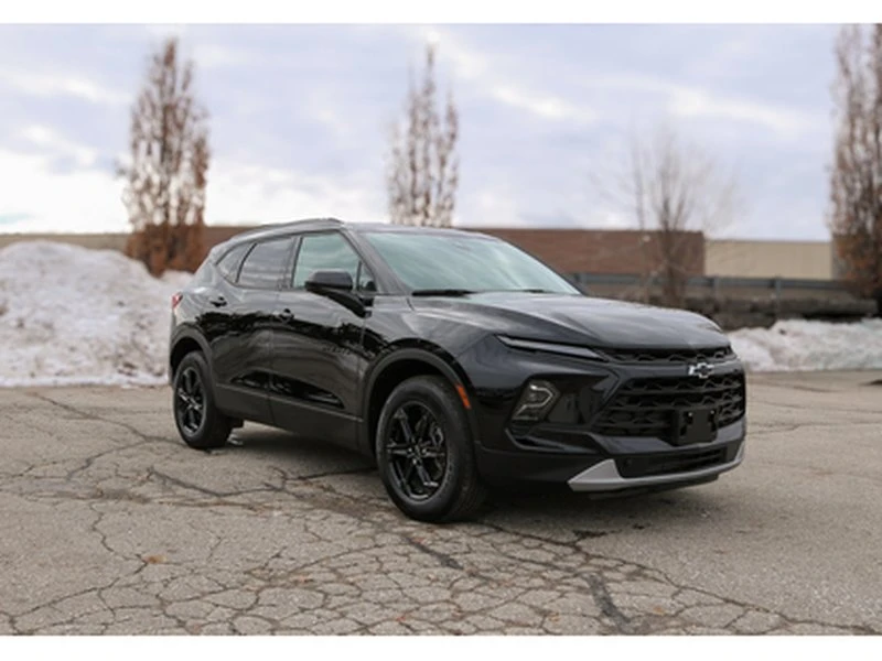 2025 Chevrolet Blazer - Image 2 of 19